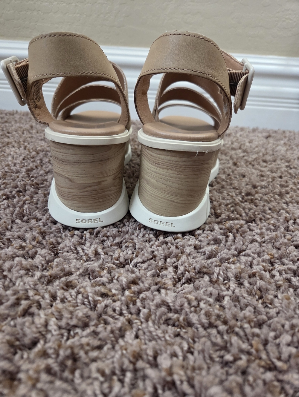 SOREL Joanie III Ankle Strap Wedge Platform Sandal in Honest Beige/Chalk - Picture 9 of 11